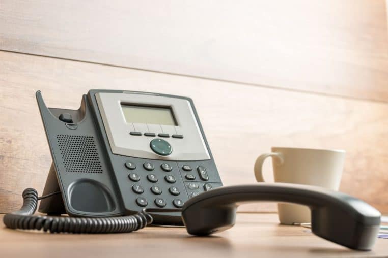 telephone @canva