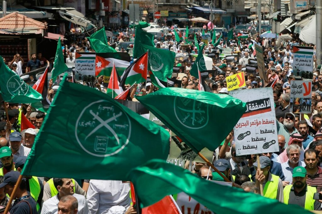 Shocking survey: Nearly 90% of the French are in favor of banning the Muslim Brotherhood.