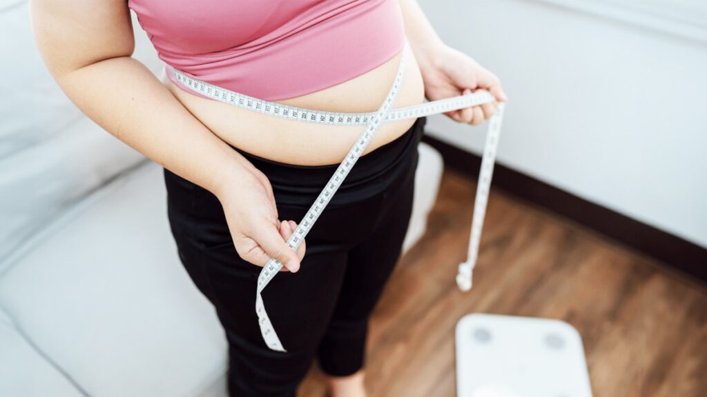 You do crunches but your belly isn’t slimming down? Here’s what you need to change right away.